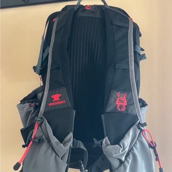 Mountainsmith ZERK 25 - Picture 2 of 3